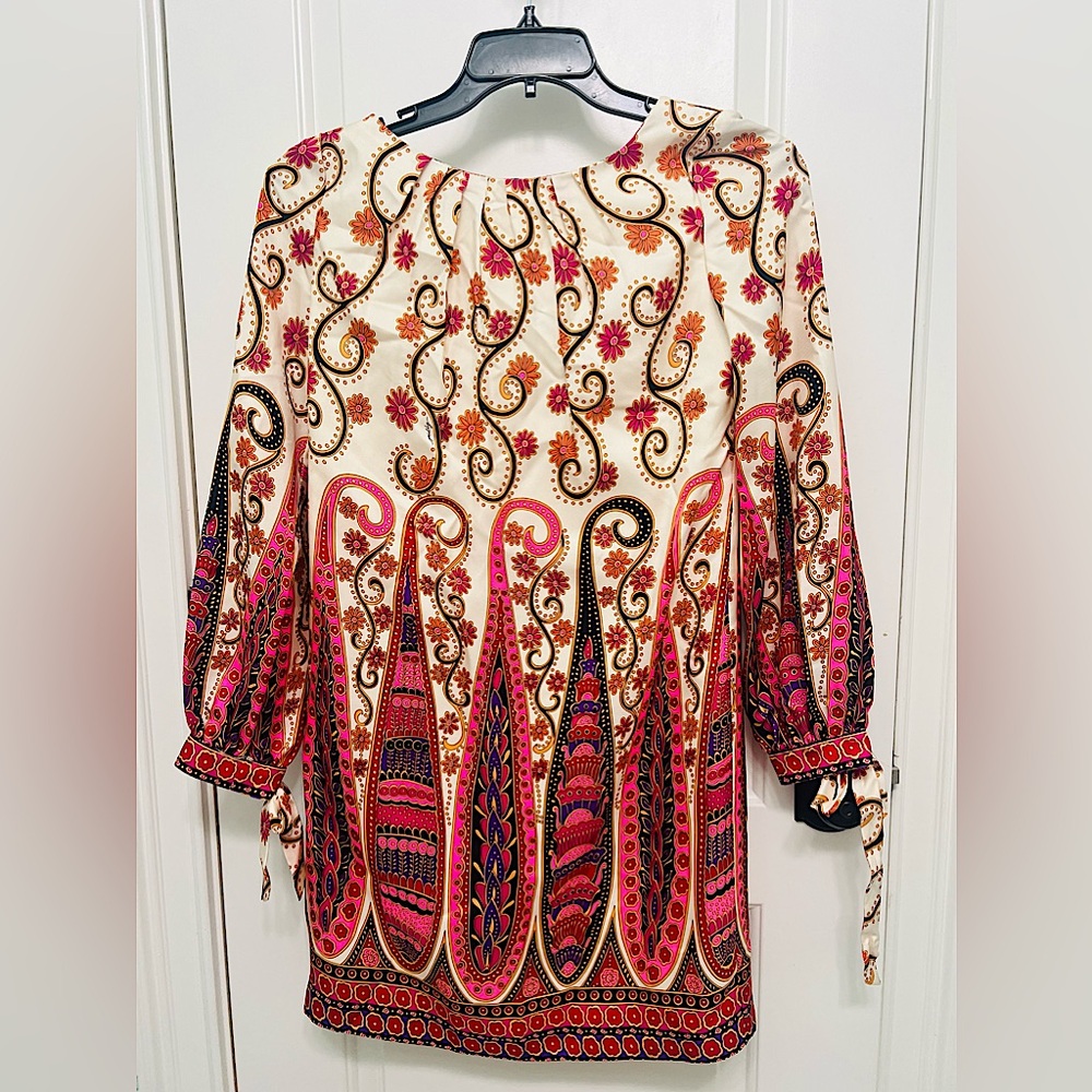 Milly size 4 - 100% silk dress with lining. 
New without tags!